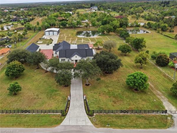 Colonial Farms, 12201 Caisson Ln, Fort Myers, Florida 33912, image 2