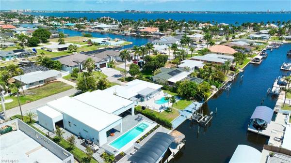 Cape Coral, 5326 Bayshore Ave, Cape Coral, Florida 33904, image 1