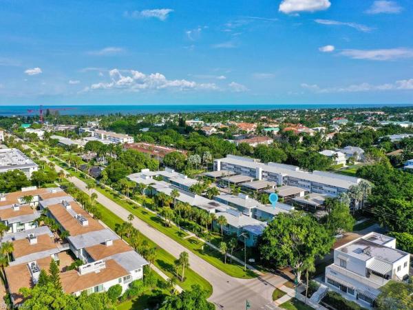 Everglades Club, 665 S 12th Ave, Naples, Florida 34102, image 3