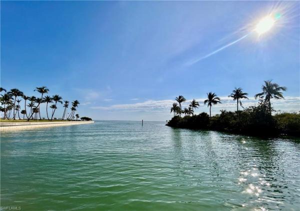 Gulf Beach Villas, 2121 Gulf Beach Villas, Captiva, Florida 33924, image 2