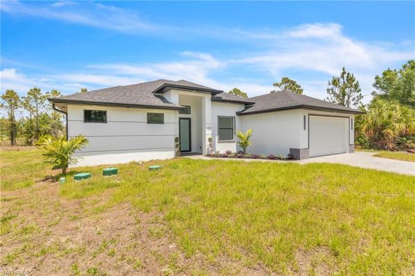 Lehigh Acres, 1025 Gladys St, Lehigh Acres, Florida 33974, image 1