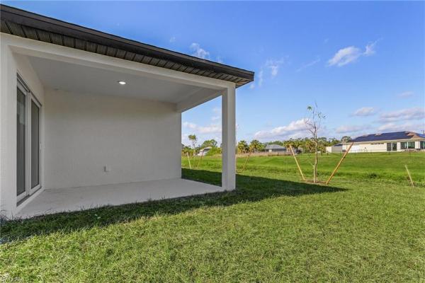 Greenbriar, 545 Oakshire Ln, Lehigh Acres, Florida 33972, image 2