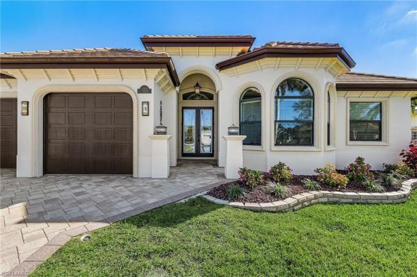 Royal Tee Country Club Estates, 11781 Lady Anne Cir, Cape Coral, Florida 33991, image 2