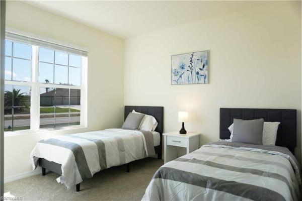 Cape Coral, 517 W Kismet Pkwy, Cape Coral, Florida 33993, image 2