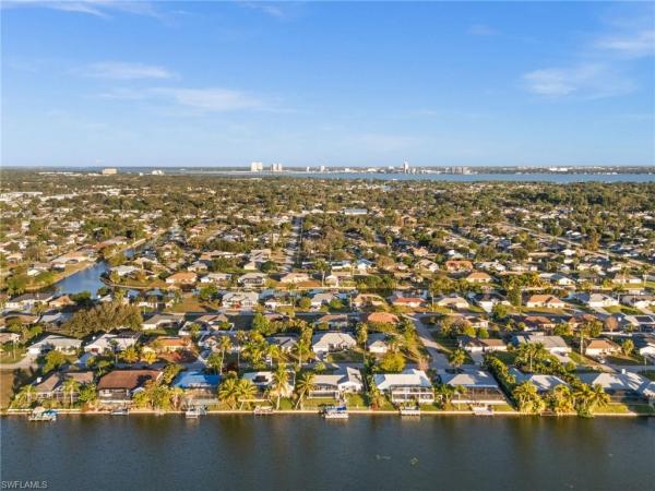 Cape Coral Residential, 240 SE 20th Pl, Cape Coral, Florida 33990, image 2