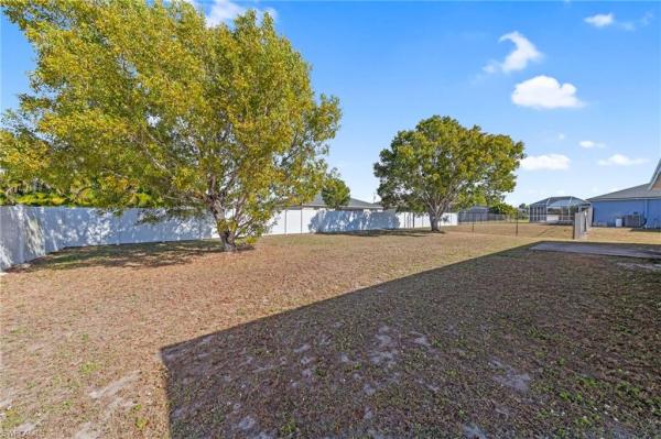 Cape Coral Residential, 1729 SW 32nd St, Cape Coral, Florida 33914, image 2