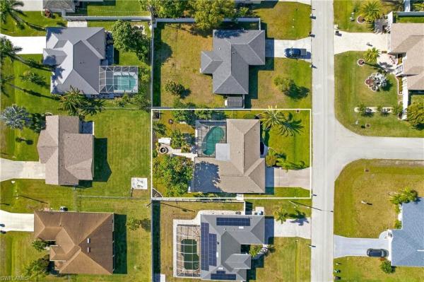 Cape Coral Residential, 170 SE 19th St, Cape Coral, Florida 33990, image 2