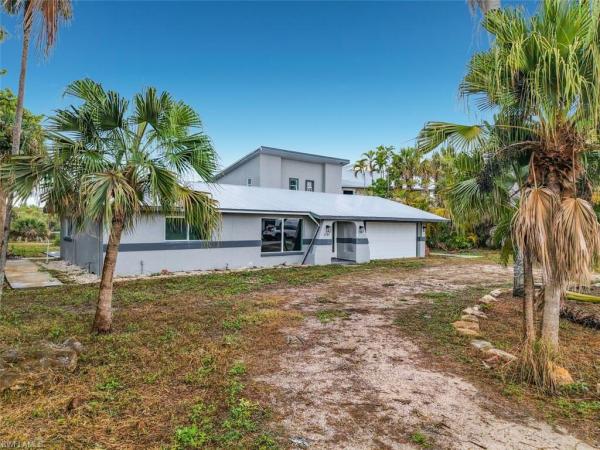 West Rocks, 3784 Coquina Dr, Sanibel, Florida 33957, image 3