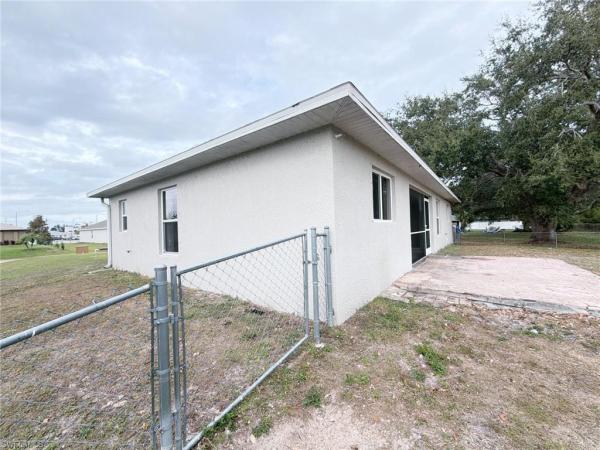 Cape Coral Residential, 933 SW 7th Ave, Cape Coral, Florida 33991, image 3