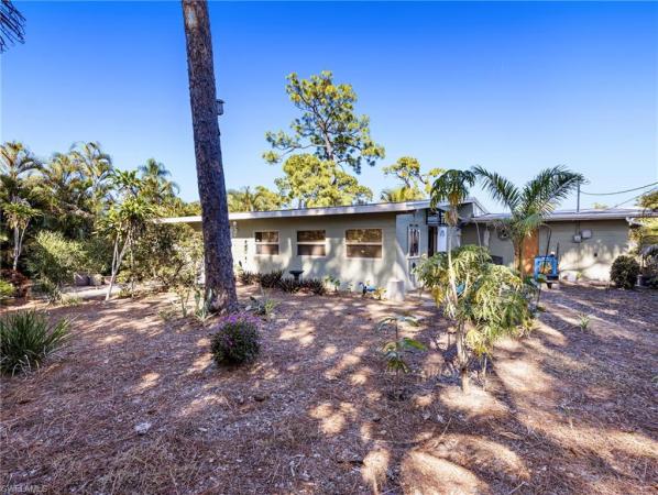 Fort Myers Villas, 2442 Gorham Ave, Fort Myers, Florida 33907, image 2
