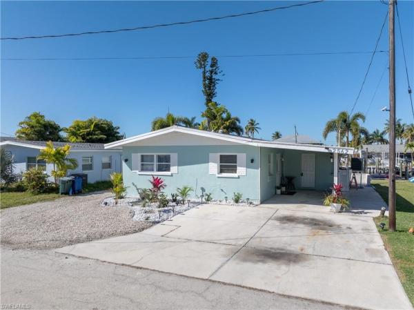 Island Harbors, 2562 Bayshore Dr, Matlacha, Florida 33993, image 1