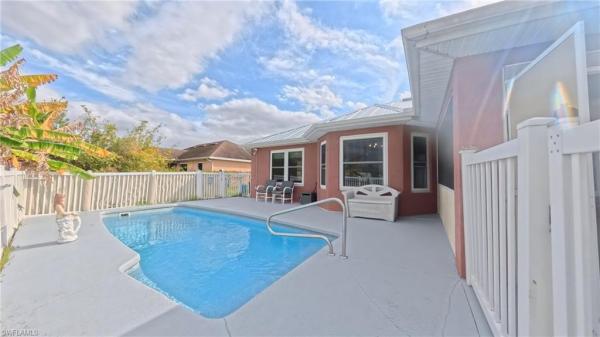 Lehigh Acres, 436 Willowbrook Dr, Lehigh Acres, Florida 33972, image 3