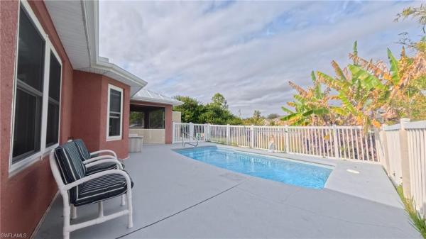 Lehigh Acres, 436 Willowbrook Dr, Lehigh Acres, Florida 33972, image 2