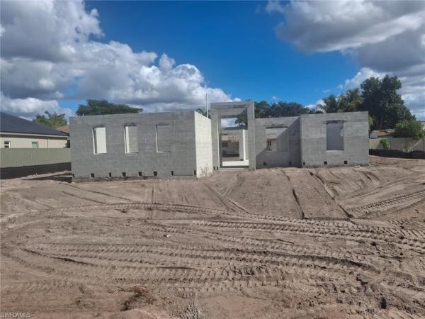 1520 Crestwood Cir W, Lehigh Acres, Florida 33936, image 1