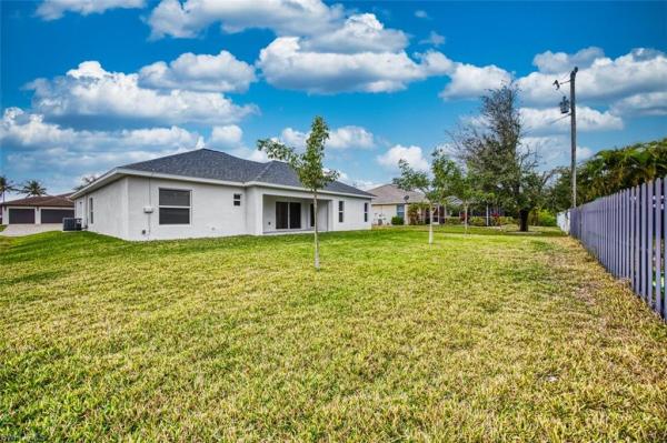Cape Coral, 1633 43rd St, Cape Coral, Florida 33914, image 2