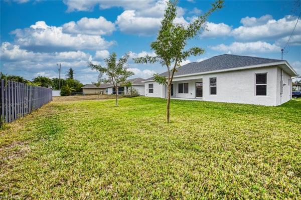 Cape Coral, 1633 43rd St, Cape Coral, Florida 33914, image 1
