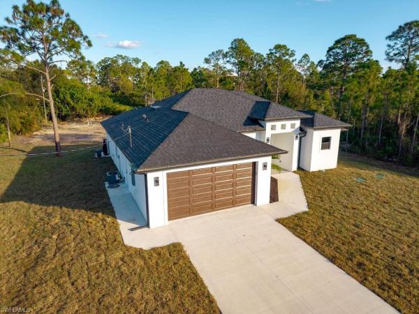 Lehigh Acres, 916 Jefferson Ave, Lehigh Acres, Florida 33936, image 3