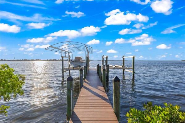 Matlacha Shores, 12271 Shoreview Dr, Matlacha, Florida 33993, image 3