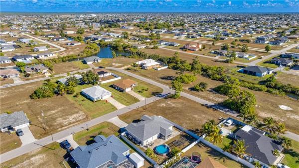 Cape Coral Residential, 1704 NW 13th St, Cape Coral, Florida 33993, image 2