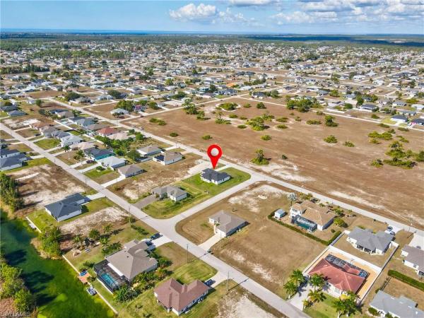 Cape Coral, 1918 21st Ter, Cape Coral, Florida 33993, image 3