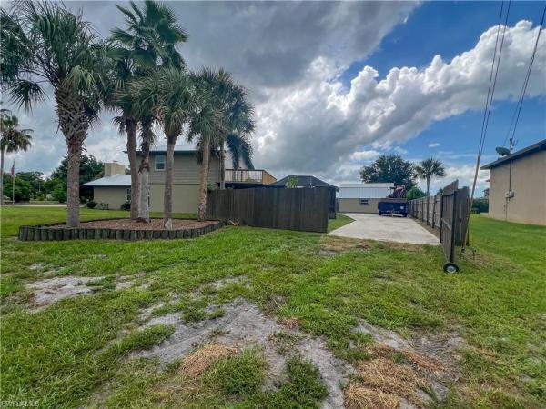 Northwood, 195 E Mariana Ave, North Fort Myers, Florida 33917, image 2
