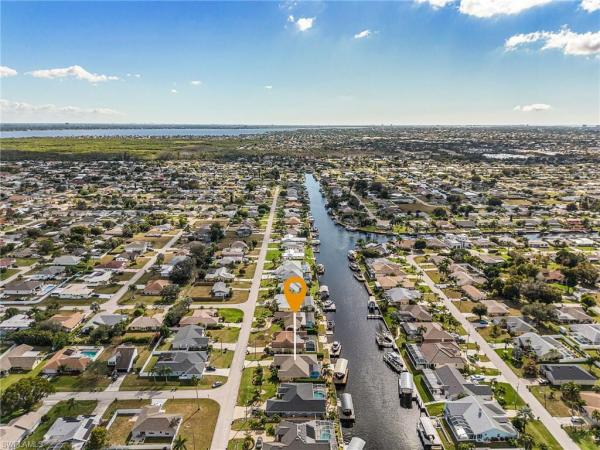 Cape Coral, 1102 SE 21st Ave, Cape Coral, Florida 33990, image 1