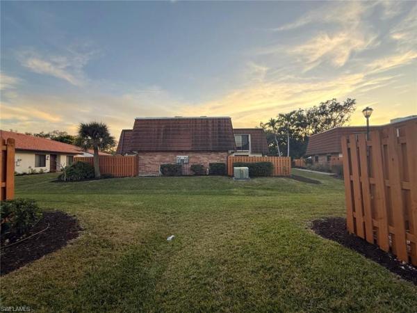 Hamlet, 1406 Park Shore Cir #3, Fort Myers, Florida 33901, image 1
