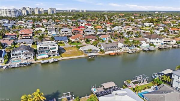 Conners At Vanderbilt Beach, 380 Conners Ave, Naples, Florida 34108, image 1