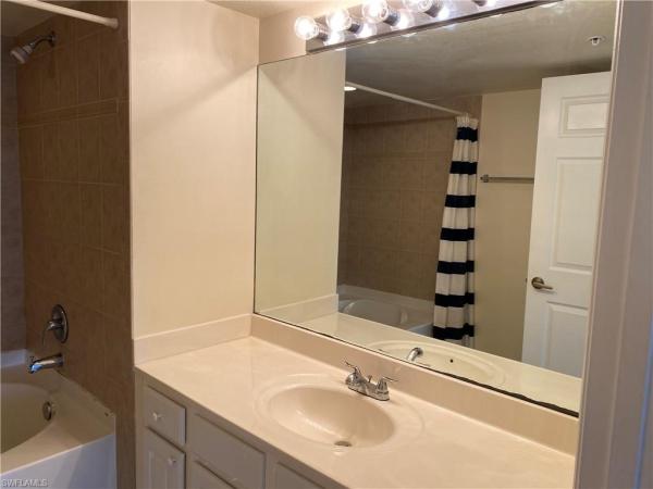 The Residence, 4109 Residence Dr #522, Fort Myers, Florida 33901, image 3