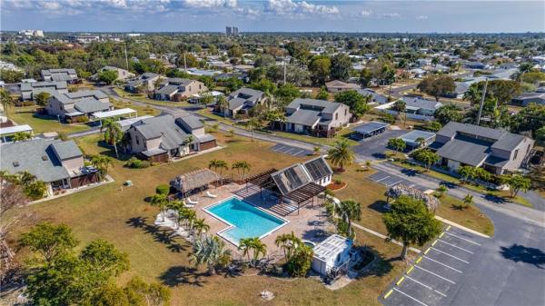 Sandalwood Estates, 8867 Somerset Blvd, Fort Myers, Florida 33919, image 2