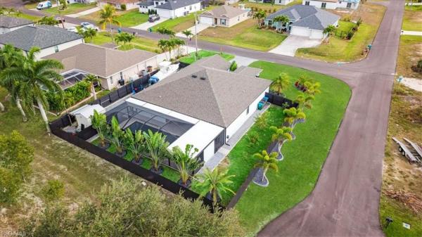 Cape Coral Residential, 927 SW 25th St, Cape Coral, Florida 33914, image 2