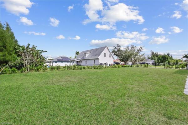 Cape Coral Residential, 446 SW 19th Ave, Cape Coral, Florida 33991, image 2