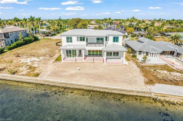 Yacht Club, 606 Coral Dr, Cape Coral, Florida 33904, image 3