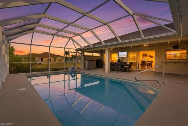 Cape Coral Residential, 425 NE 19th Ter, Cape Coral, Florida 33909, image 2