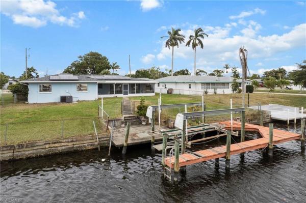 Yacht Club, 5146 Glade Ct, Cape Coral, Florida 33904, image 2