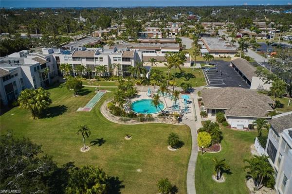 Bermuda Club, 5959 Winkler Rd #118, Fort Myers, Florida 33919, image 2