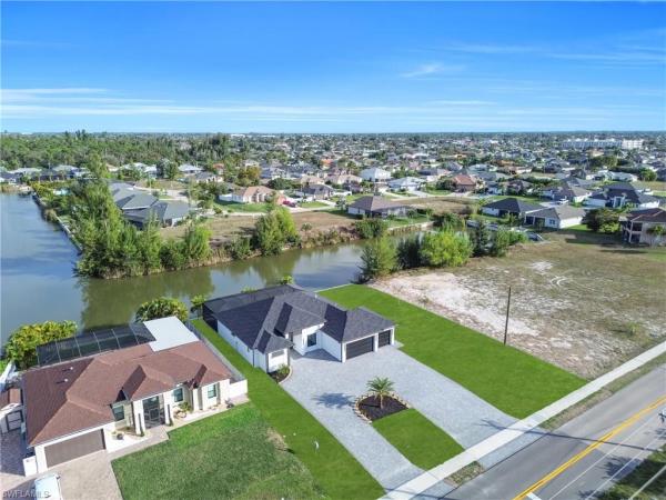 Cape Coral Residential, 1115 SW 20th Ave, Cape Coral, Florida 33991, image 1