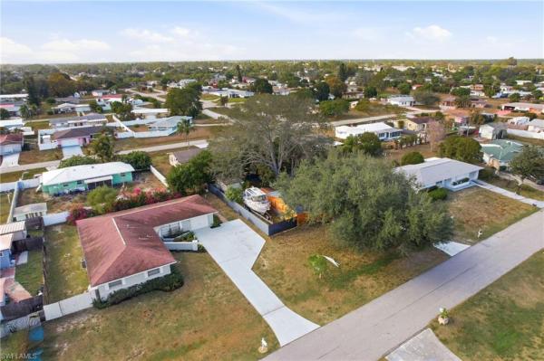 Lehigh Acres, 209 Punta Alta Ct, Lehigh Acres, Florida 33936, image 3