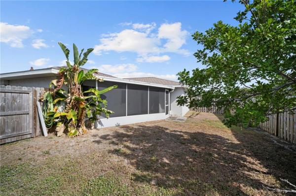 South Pointe South, 9721 Deerfoot Dr, Fort Myers, Florida 33919, image 2