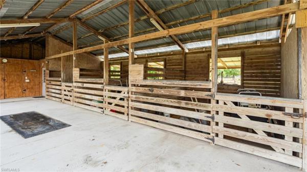 North Fort Myers No HOA, 8150 Dosonte Ln, North Fort Myers, Florida 33917, image 2