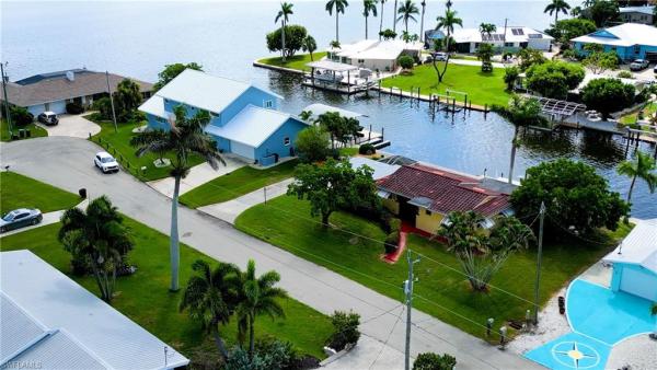 Island Harbors, 2809 Cheryl St, Matlacha, Florida 33993, image 1