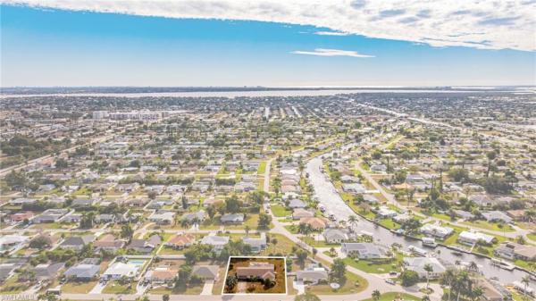 Cape Coral Residential, 208 43rd Ter, Cape Coral, Florida 33904, image 1