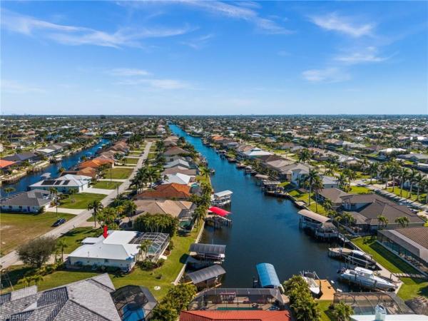 Cape Coral Residential, 2926 38th Ter, Cape Coral, Florida 33914, image 1
