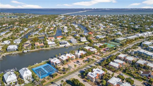 Sanibel Moorings, 845 Gulf Dr #142, Sanibel, Florida 33957, image 2