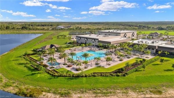 Verdana Village, 20040 Kingmont Dr, Estero, Florida 33928, image 2