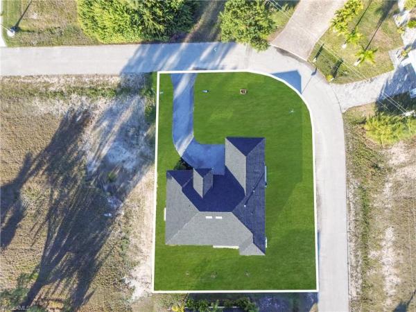 Cape Coral Residential, 911 37th Pl, Cape Coral, Florida 33993, image 1