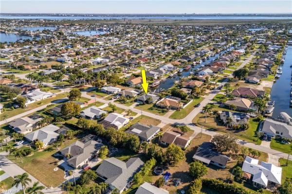 Cape Coral Residential, 928 52nd St, Cape Coral, Florida 33914, image 2