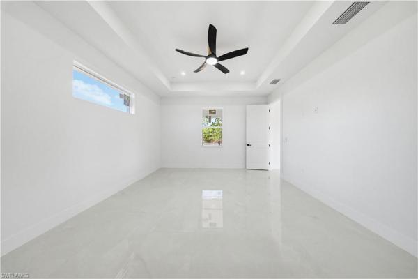 Lehigh Acres, 910 North Ave, Lehigh Acres, Florida 33972, image 1