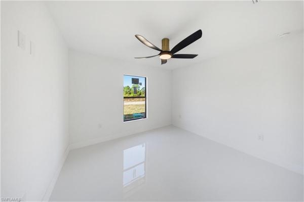 Lehigh Acres, 809 S Anaconda Ave, Lehigh Acres, Florida 33974, image 3