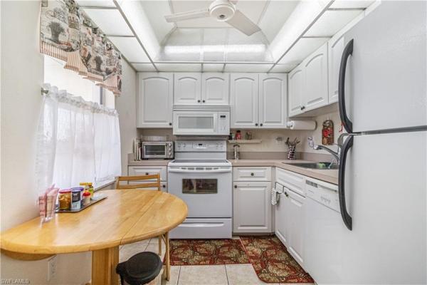 Seven Lakes, 1828 Pine Valley Dr #309, Fort Myers, Florida 33907, image 2